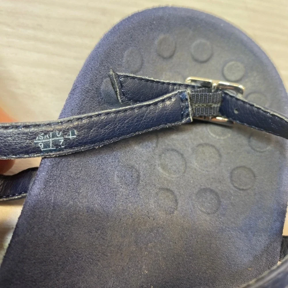 Vionic Womens 9 Rest Kirra Backstrap Sandals Metallic T-Strap Navy Blue Comfort